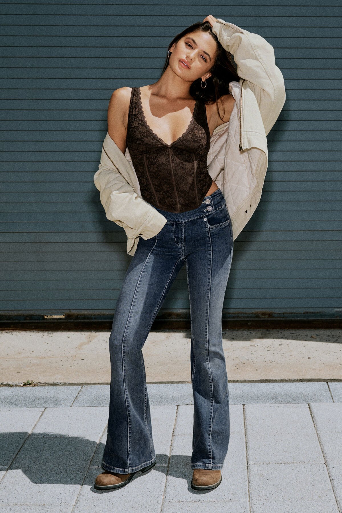 100076978_07J_1920x2880-4