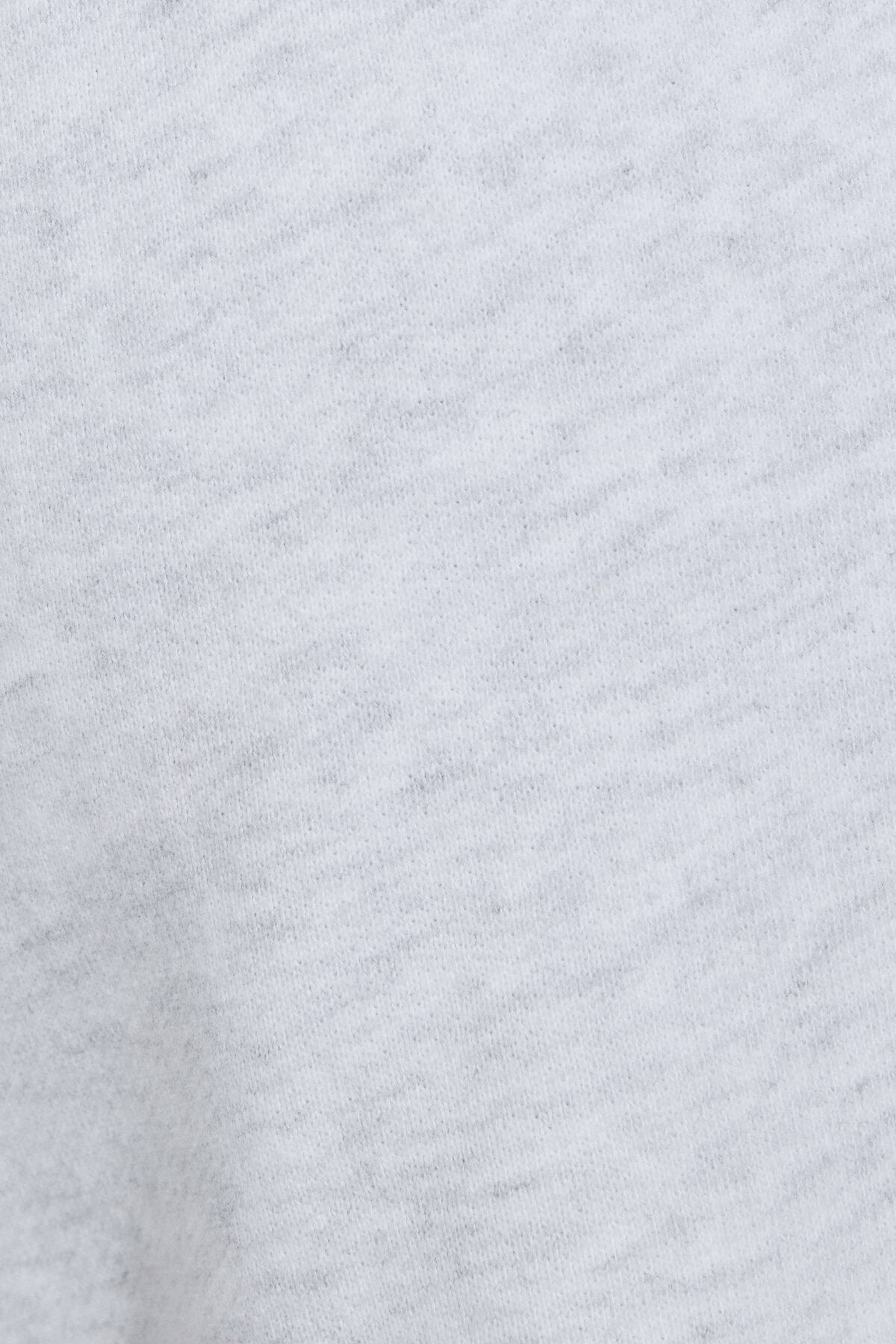 100080323_18X_alt5_1920x2880-2