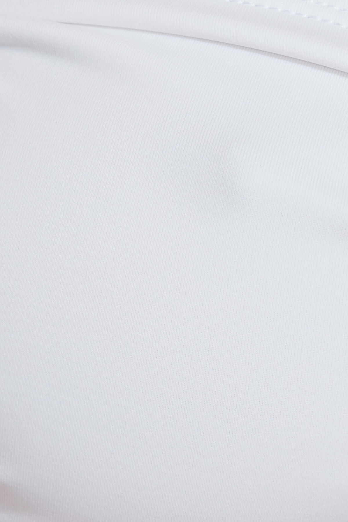 100088120_04N_alt5_1920x2880