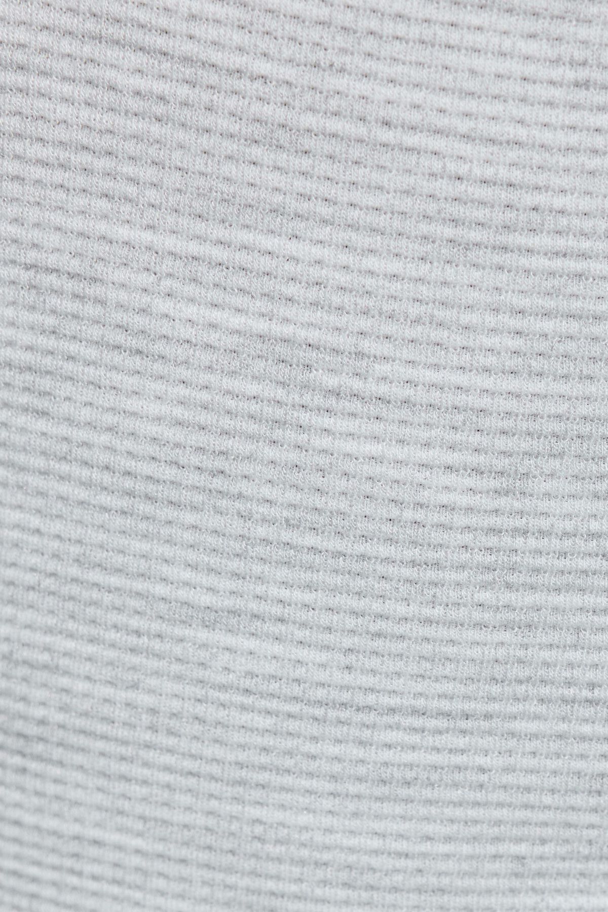 100088845_18X_alt3_1920x2880