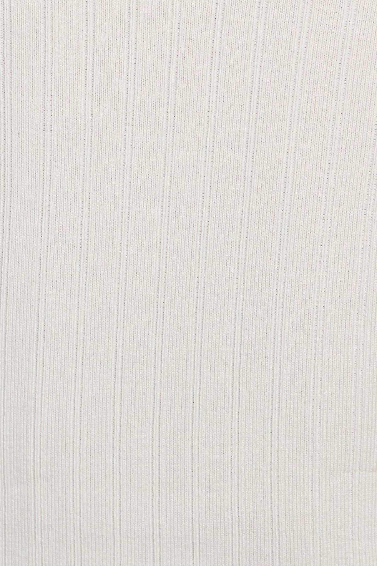 100089655_03G_alt4_1920x2880-2