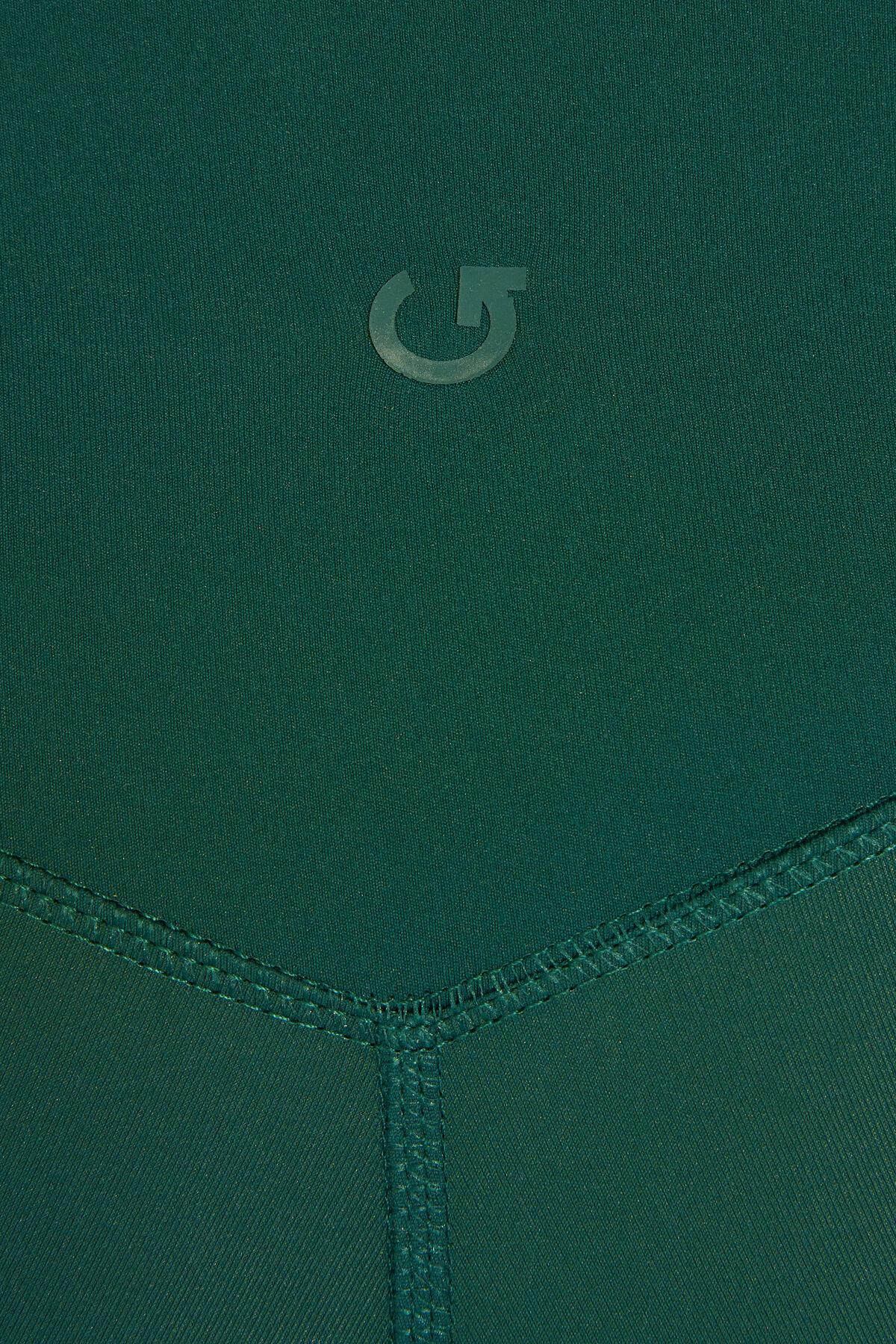 100090132_7N6_alt4_1920x2880-2