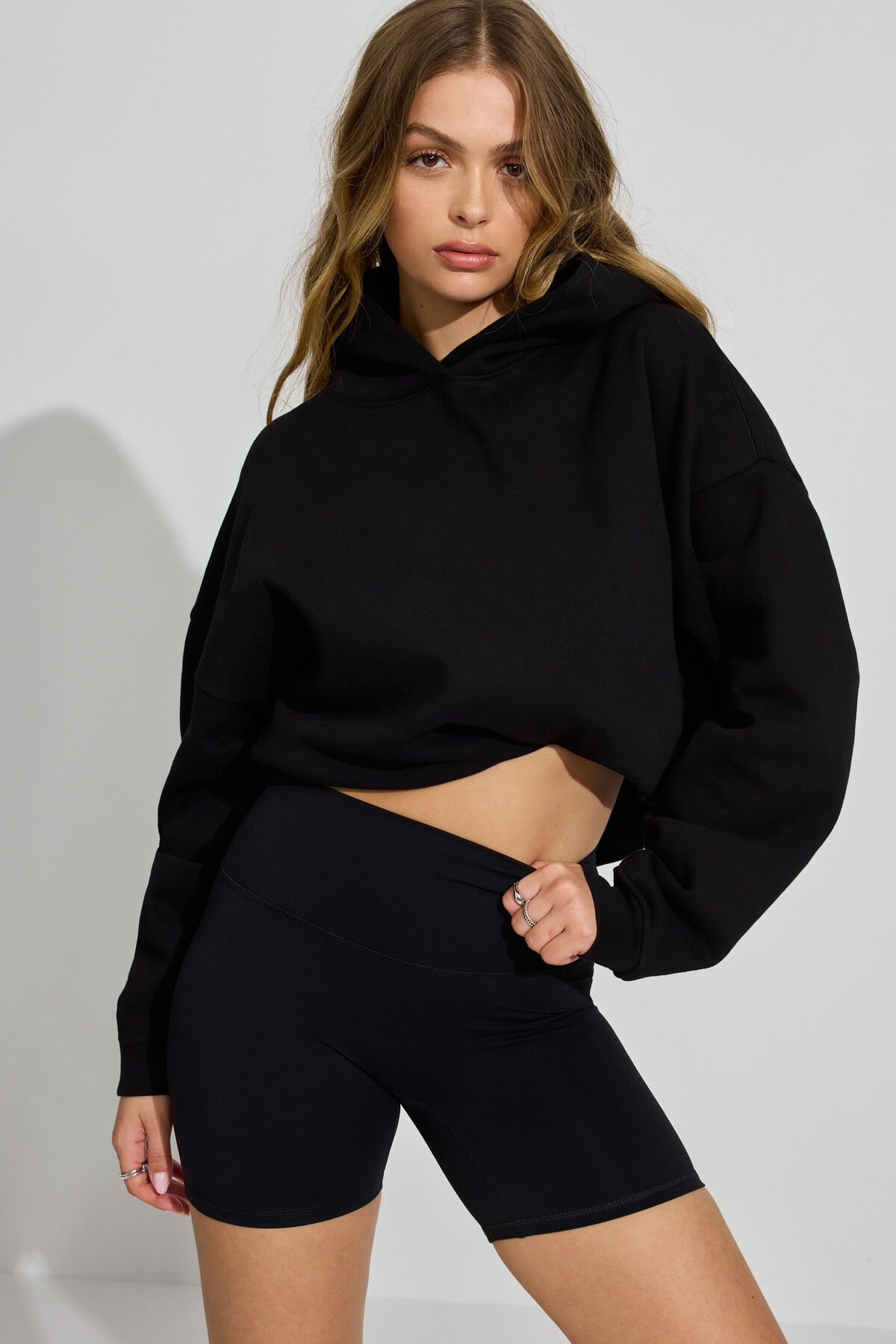 100090152_06V_1920x2880-2