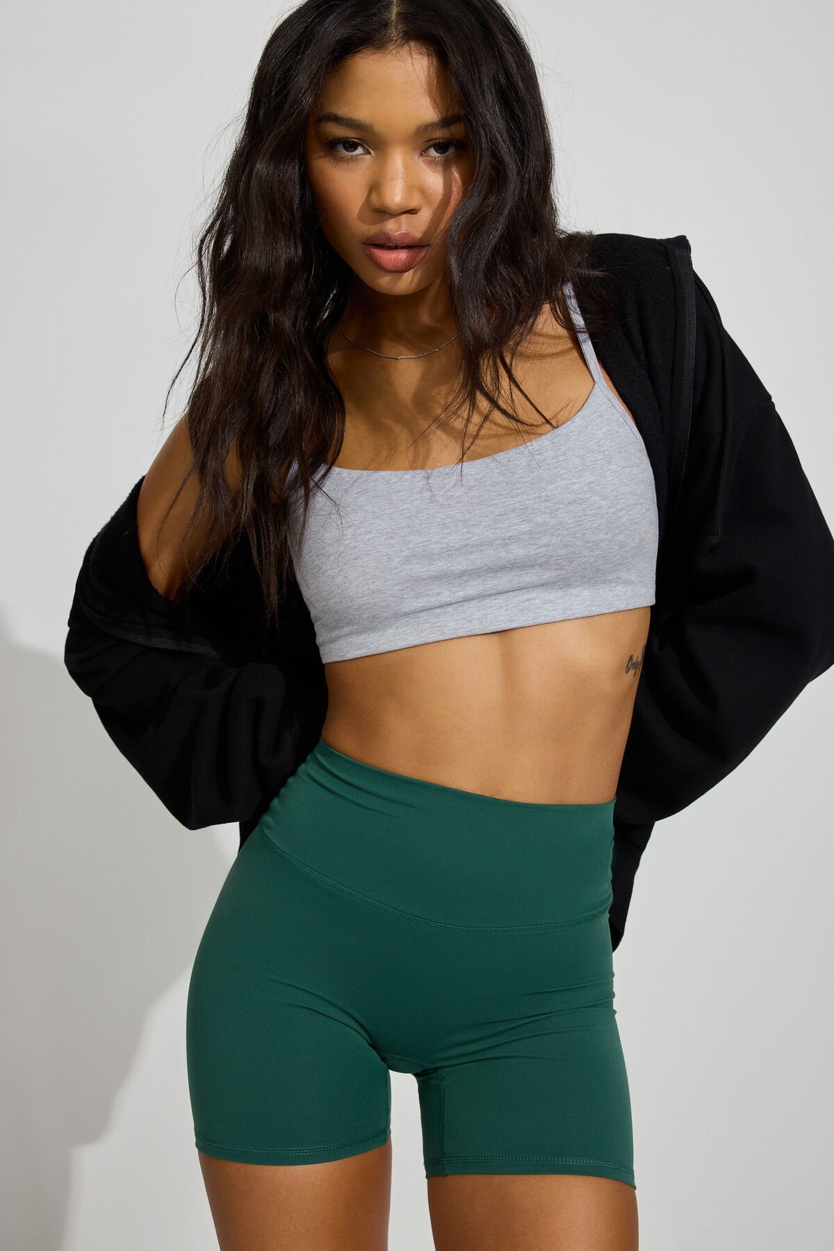 100090152_7N6_1920x2880-2