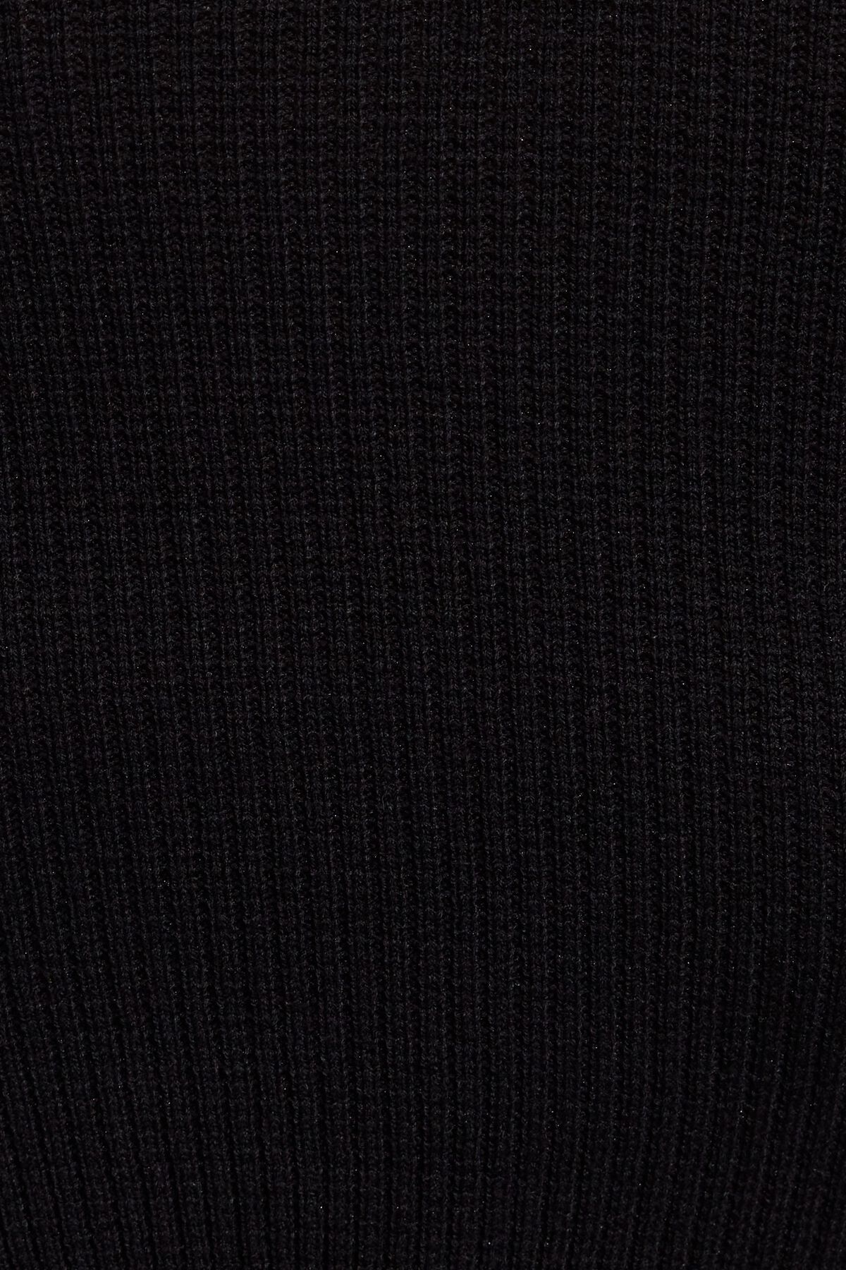 100091379_06V_alt4_1920x2880