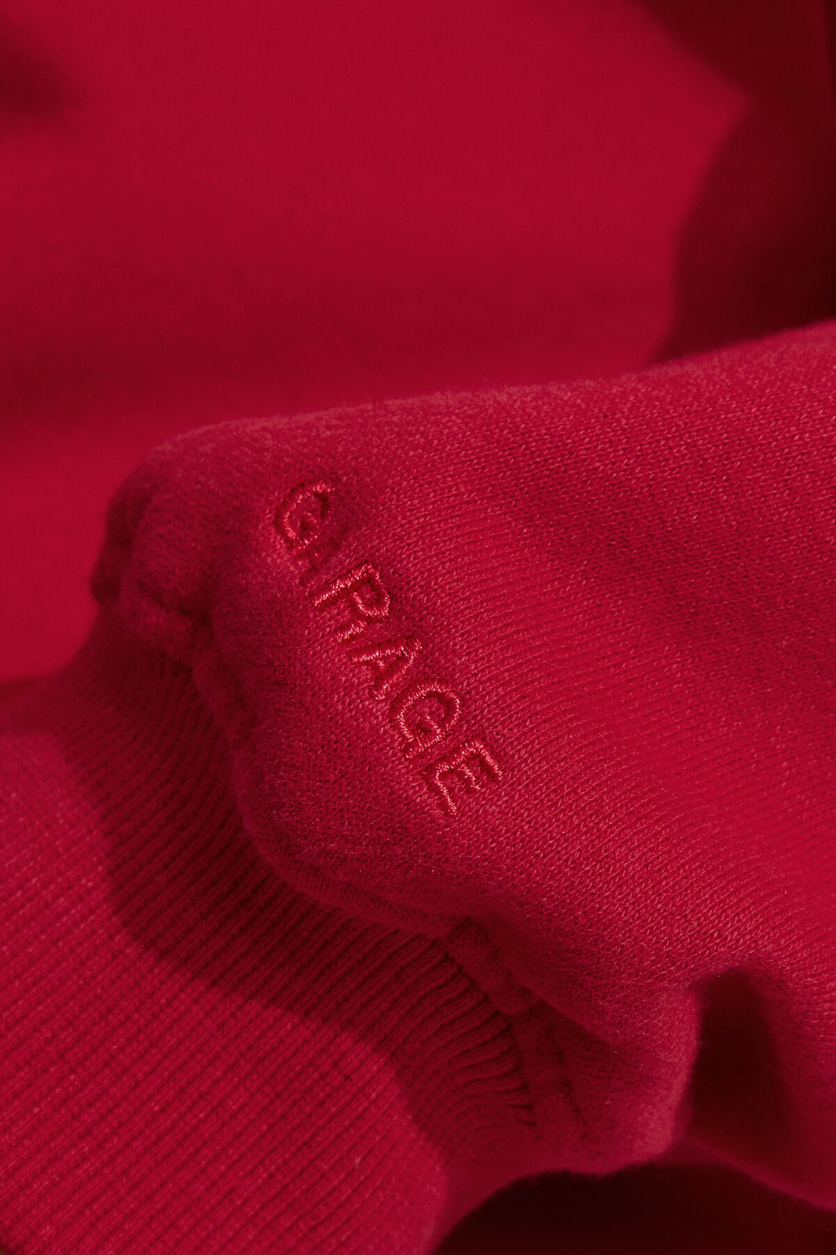 100092201_7GF_alt4_1920x2880-5