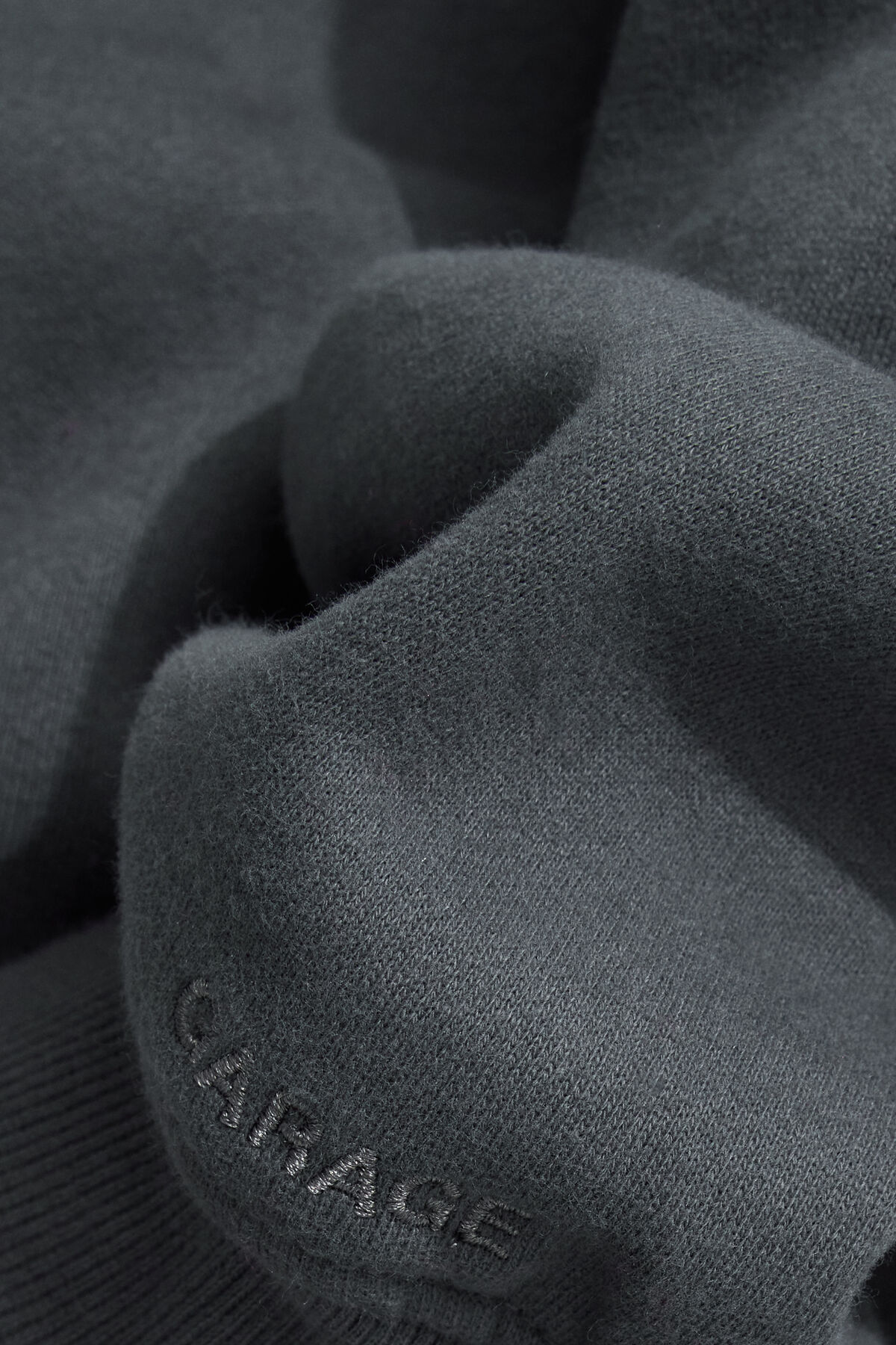 100092201_8D1_alt4_1920x2880-7