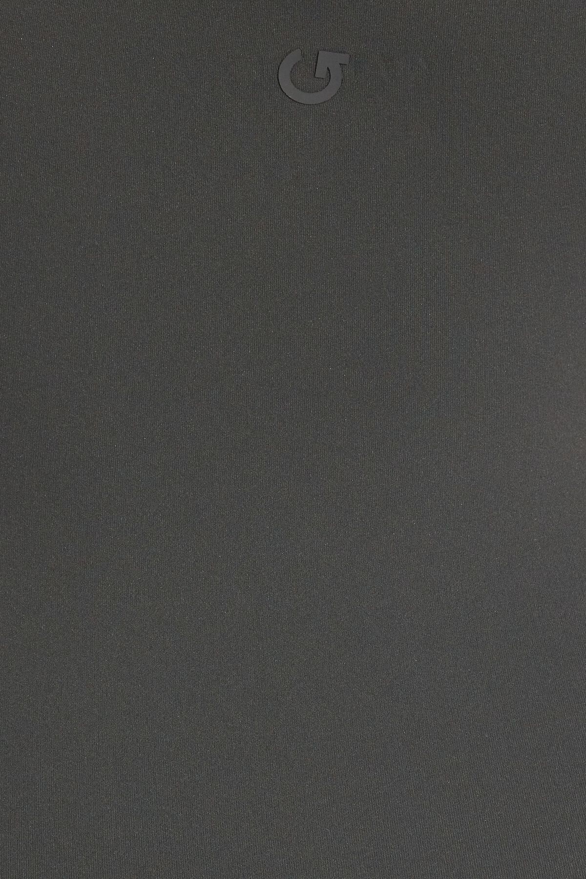 100092552_5GK_alt4_1920x2880-3