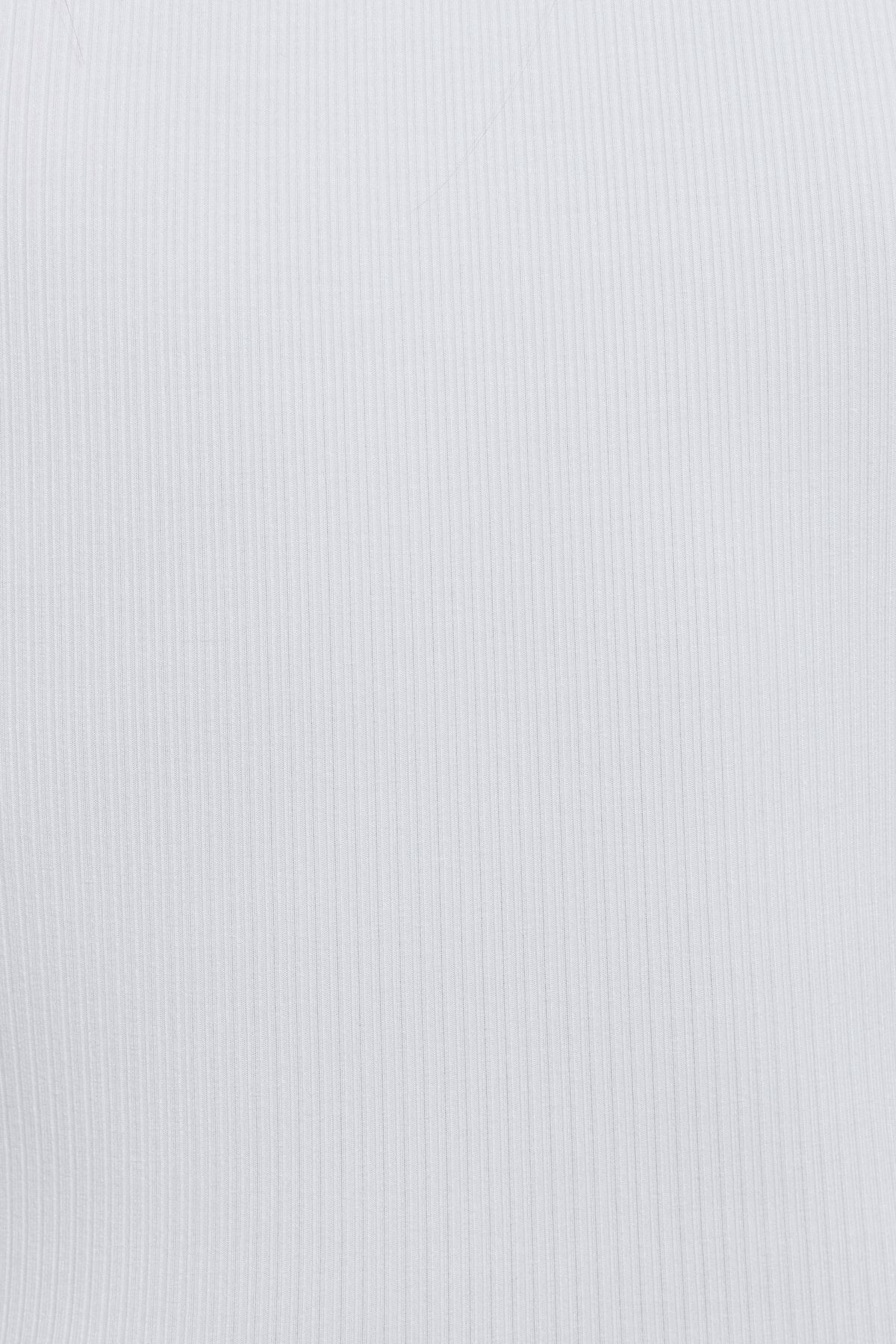 100093002_04N_alt4_1920x2880-4