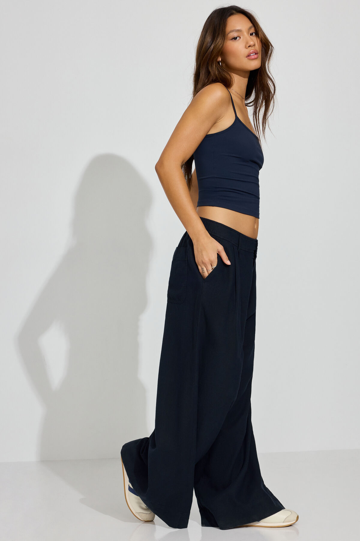 100093878_06G_1920x2880-2