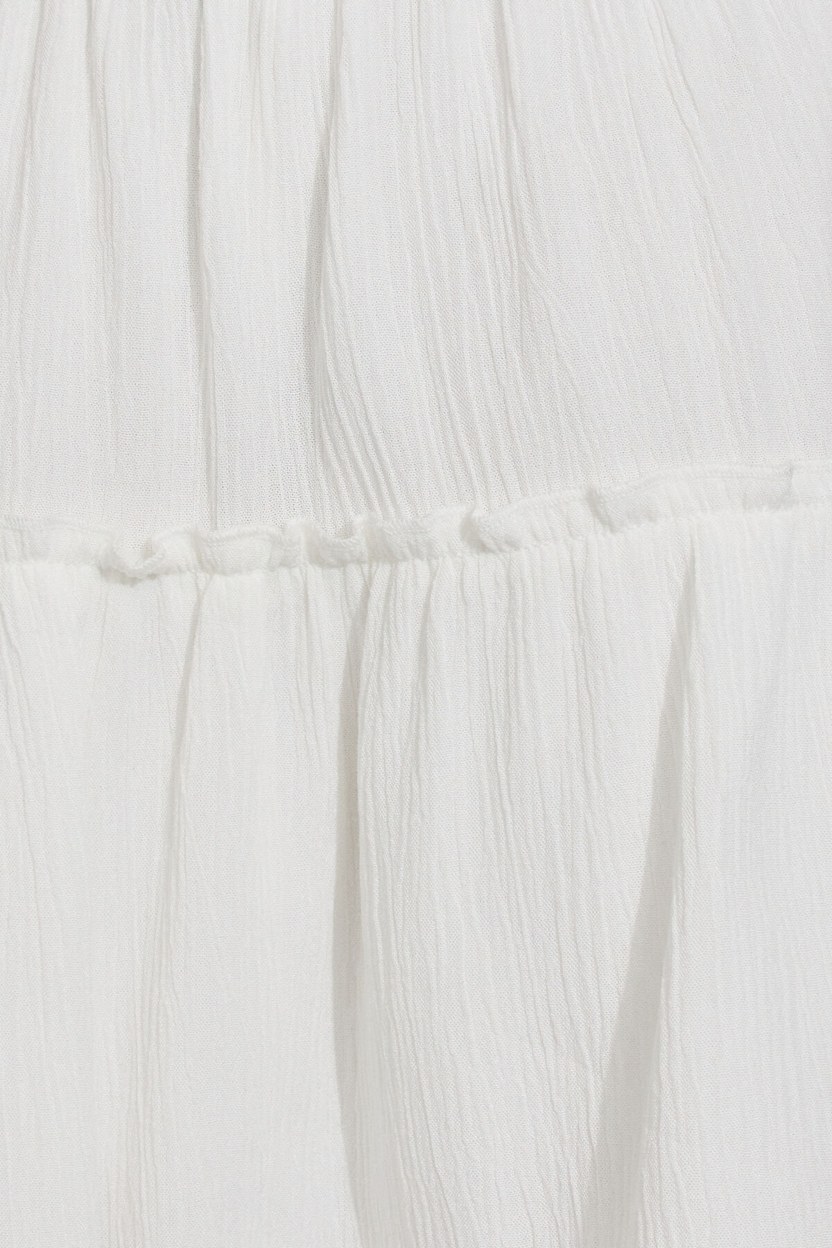 100093917_03G_alt4_1920x2880-2