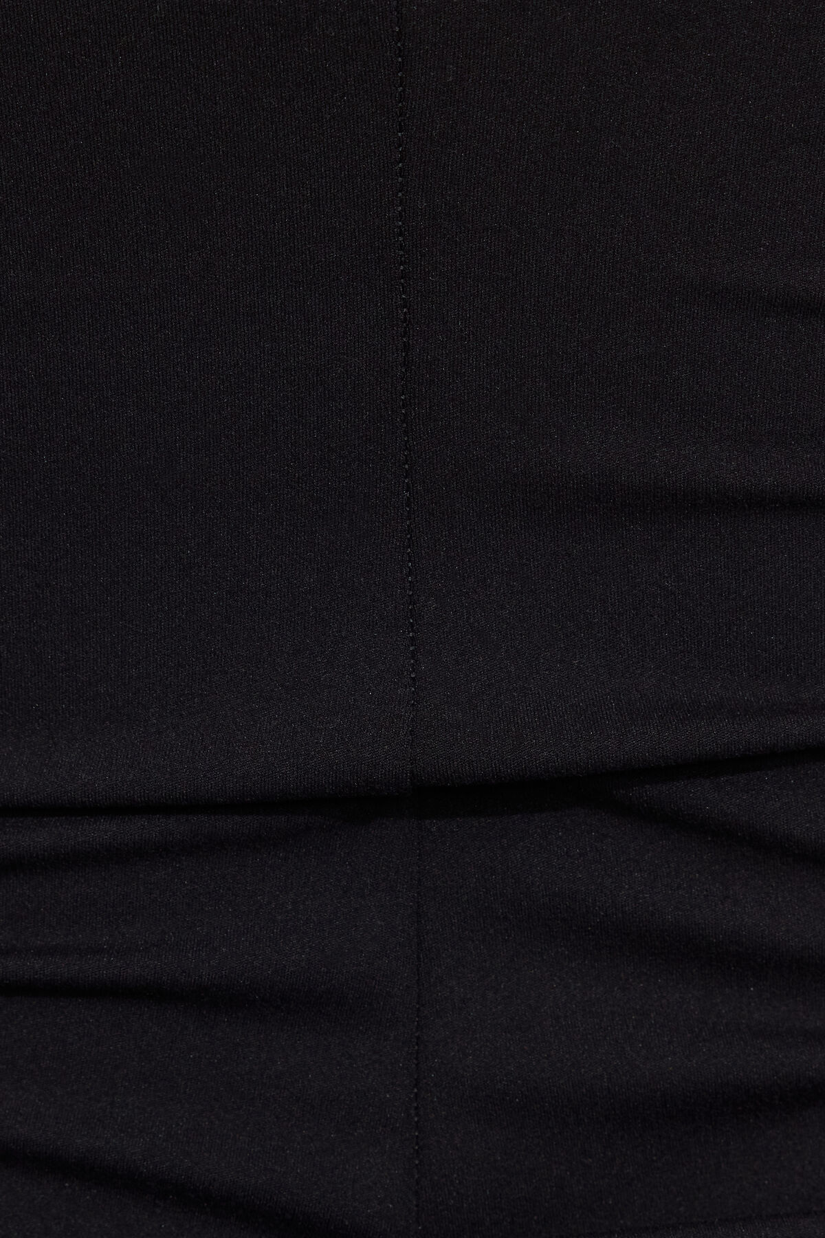 100094156_06V_alt4_1920x2880