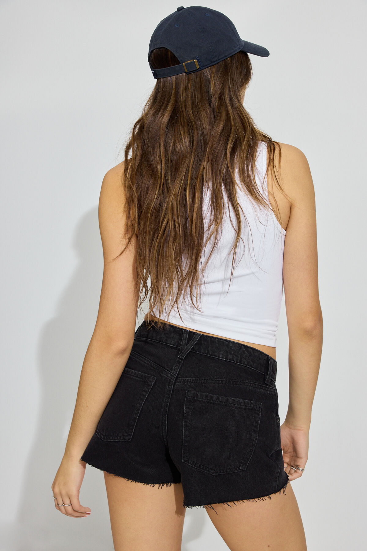 100094405_07Q_alt2_1920x2880-3