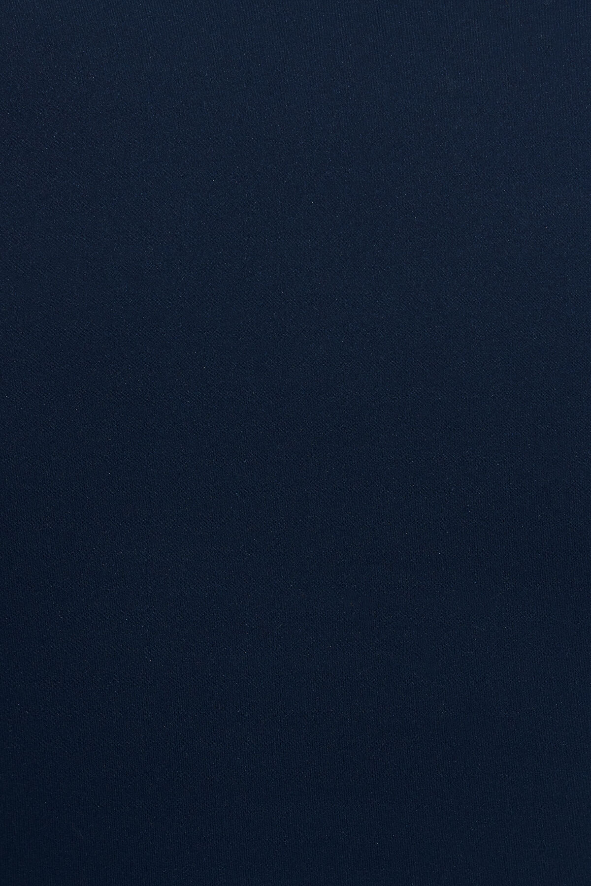 100094457_06G_alt3_1920x2880-7