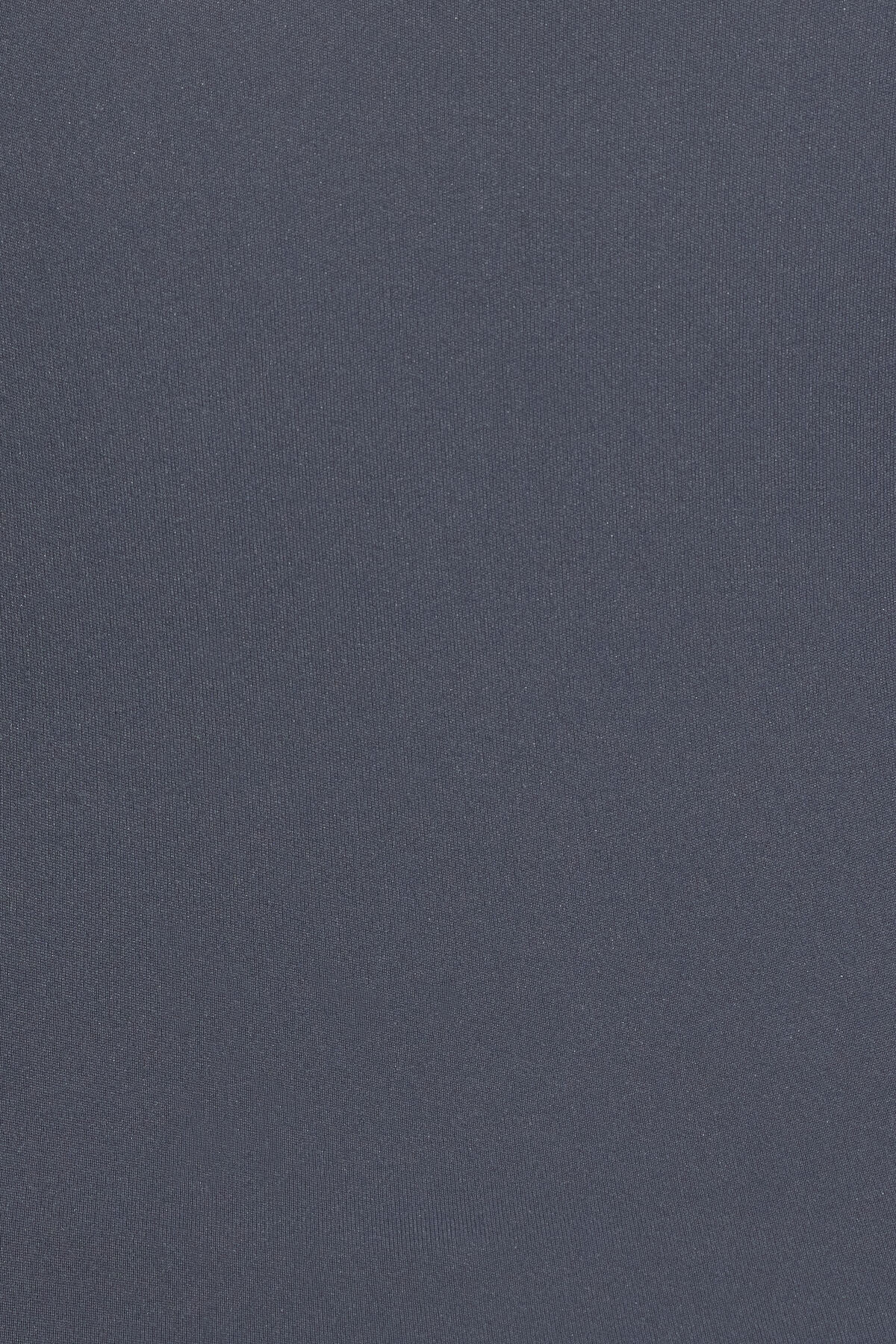 100094865_3V8_alt4_1920x2880-1