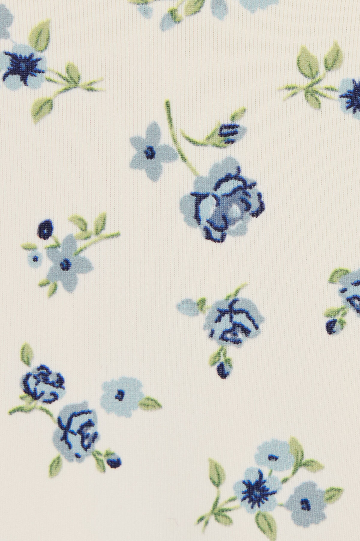 100095188_7ZD_alt3_1920x2880-1