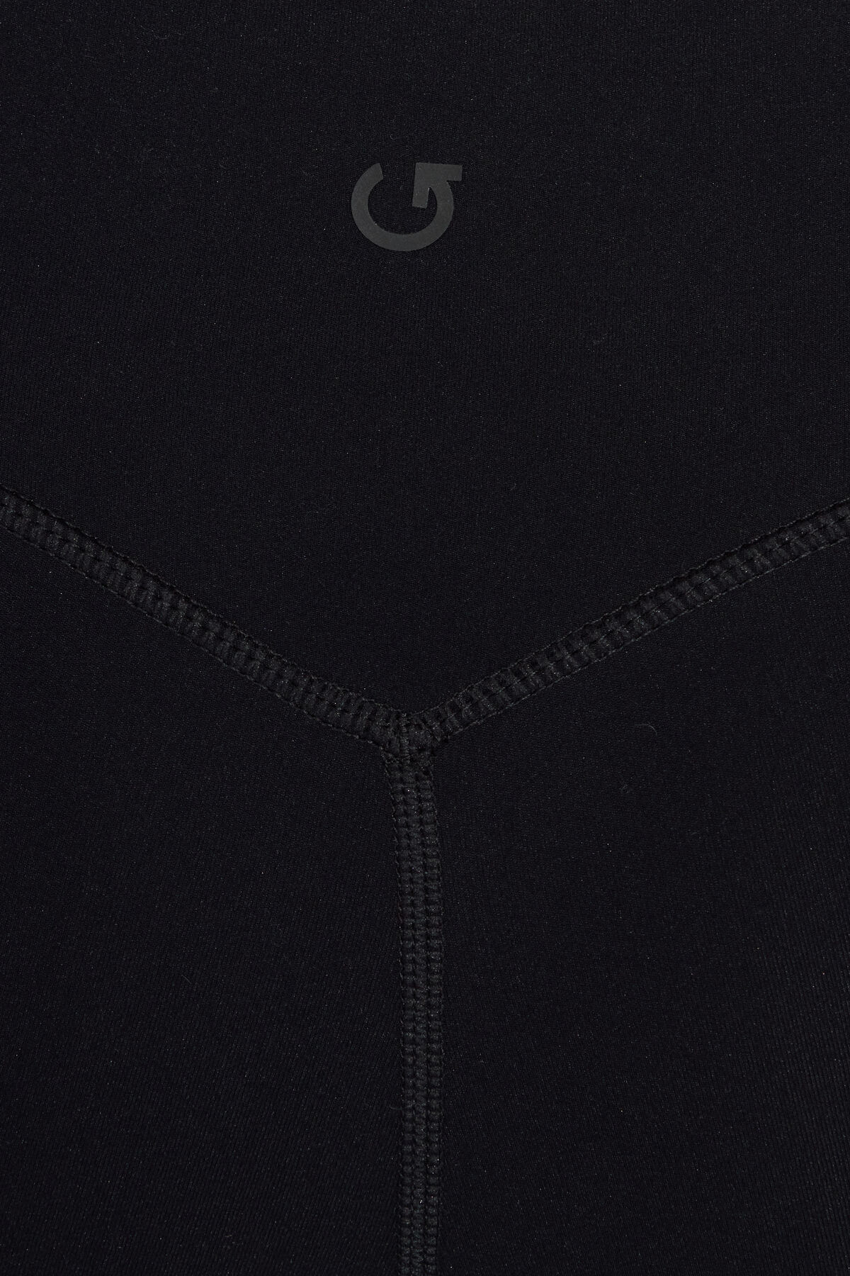 100095263_06V_alt5_1920x2880