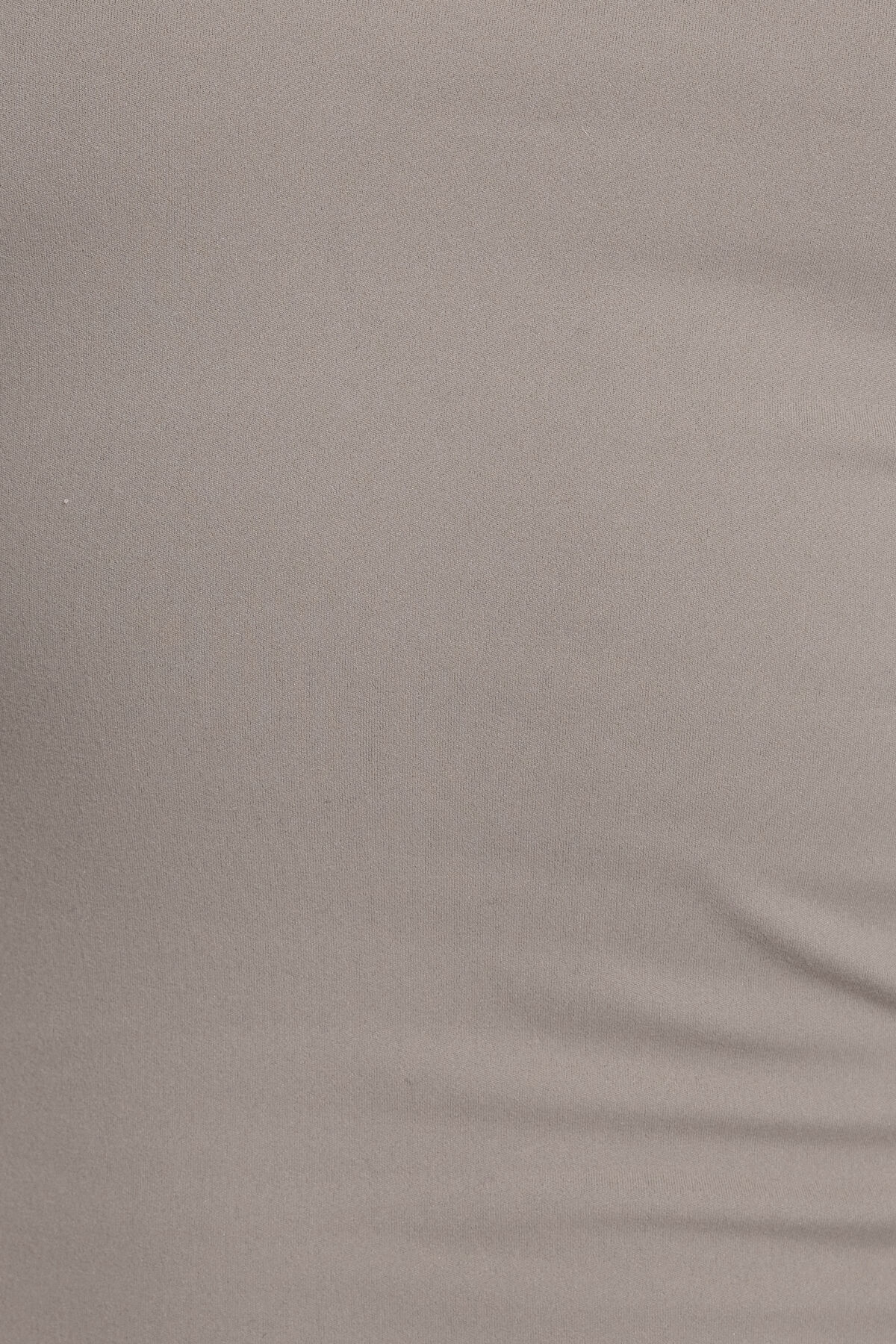 100095729_7YD_alt4_1920x2880-2