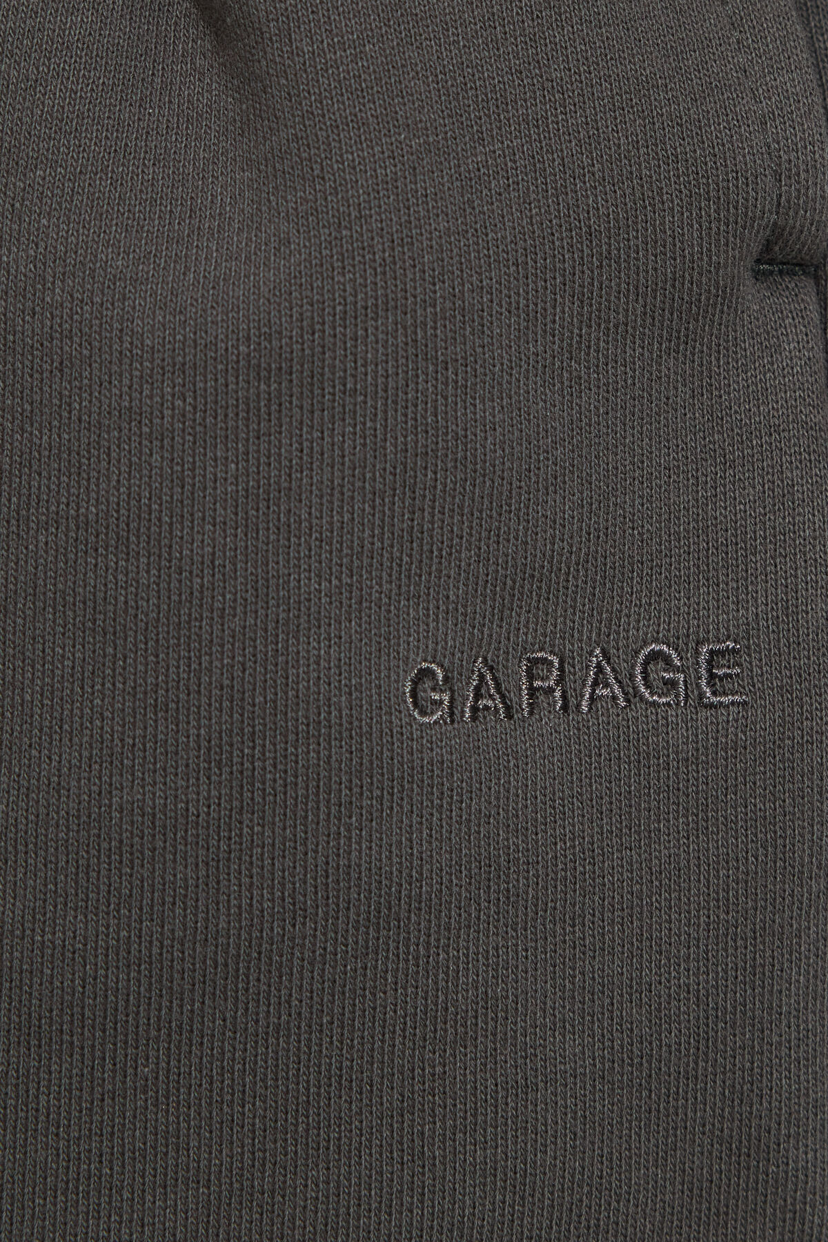 100096138_5GK_alt4_1920x2880-4