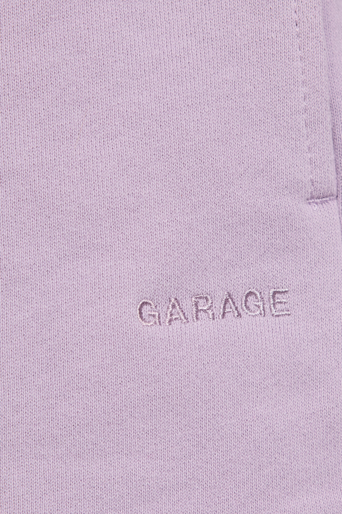 100096138_7YC_alt4_1920x2880-1