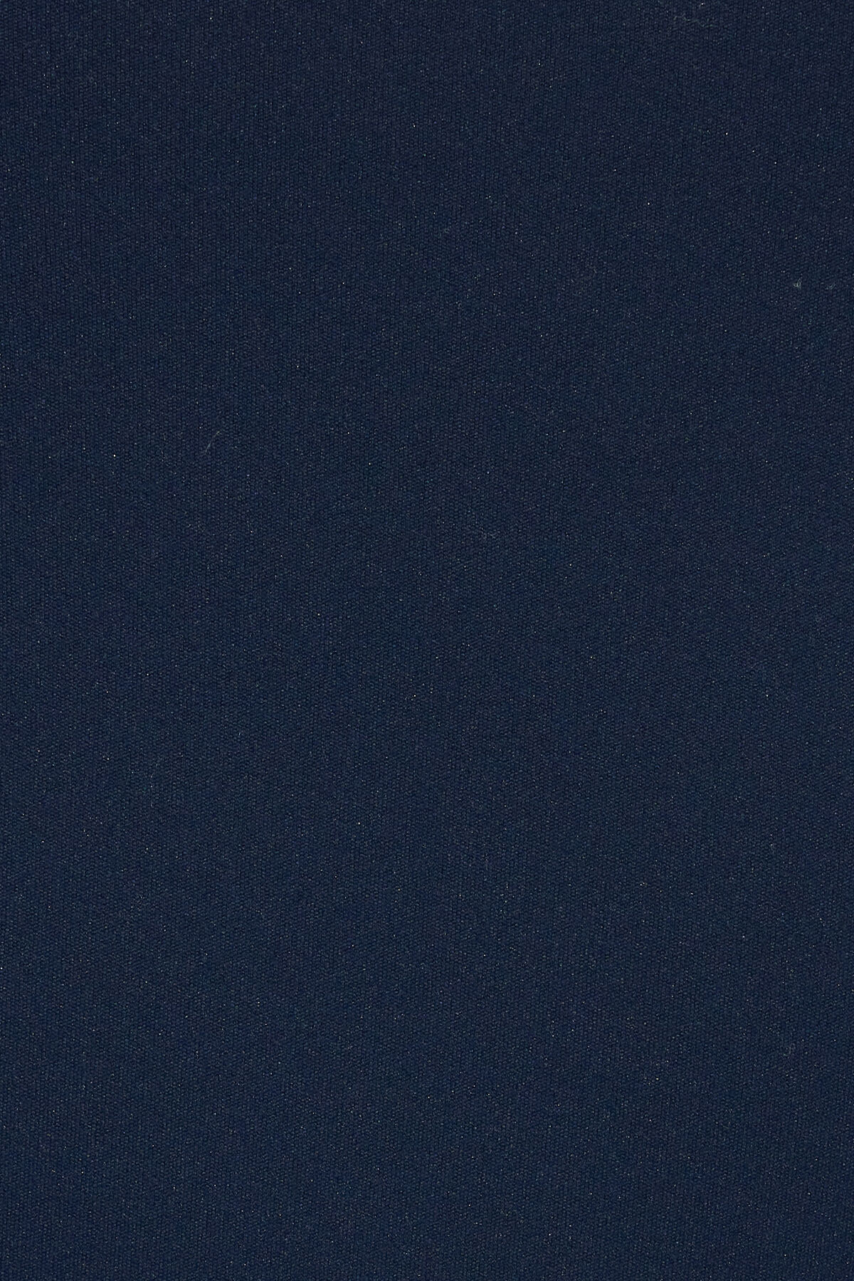 100096276_06G_alt3_1920x2880