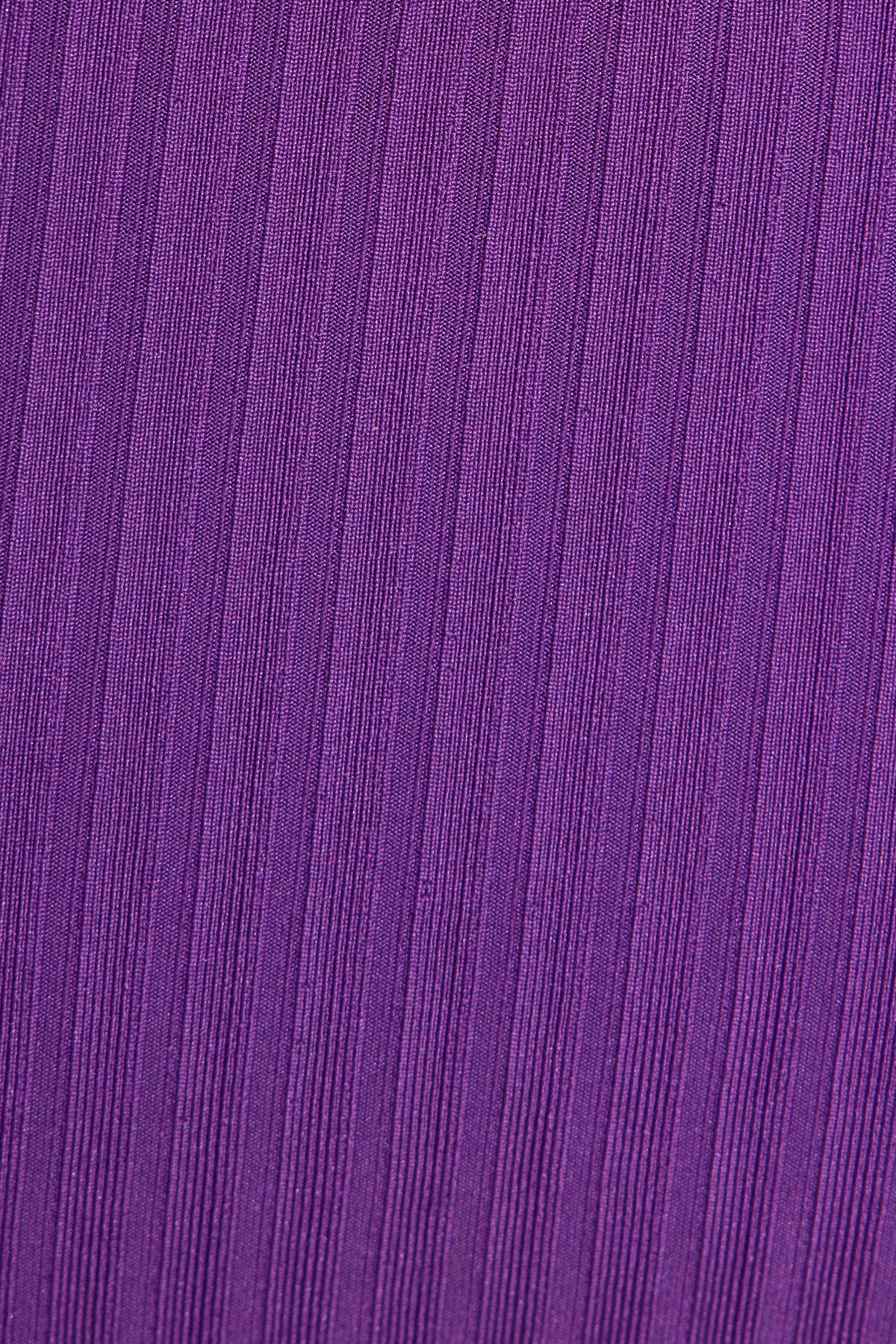 100096785_84D_alt3_1920x2880