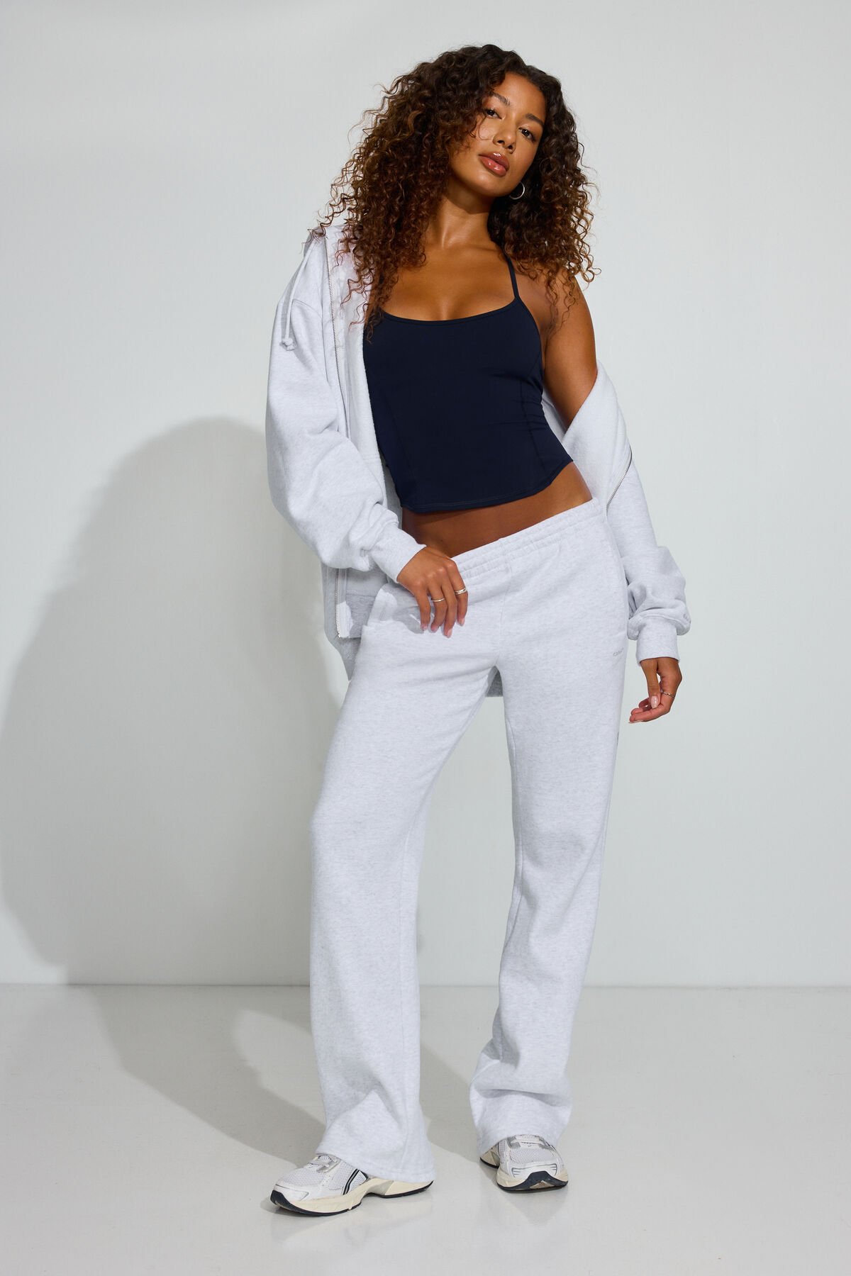 100097512_18X_1920x2880