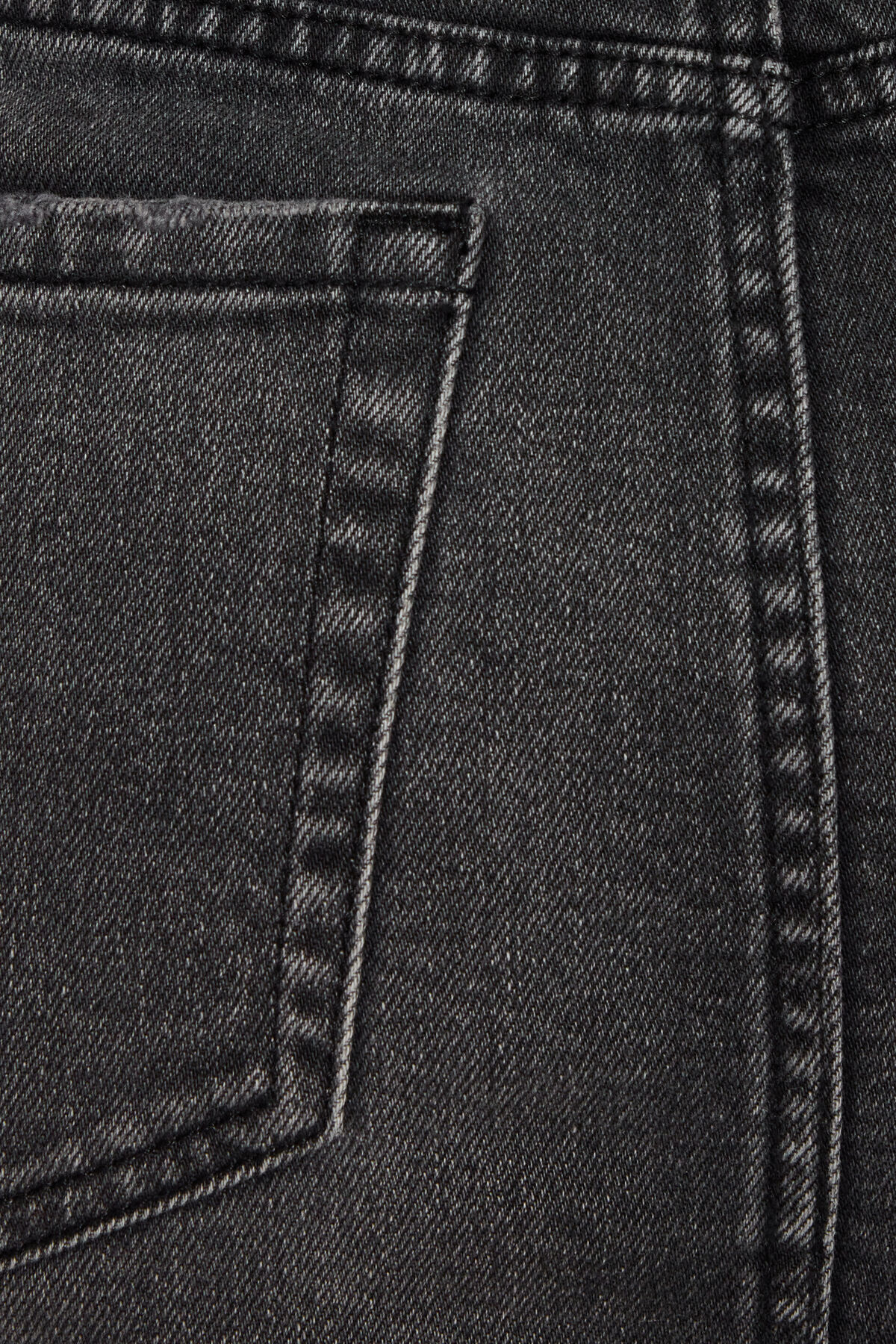 100097820_07O_alt5_1920x2880-6