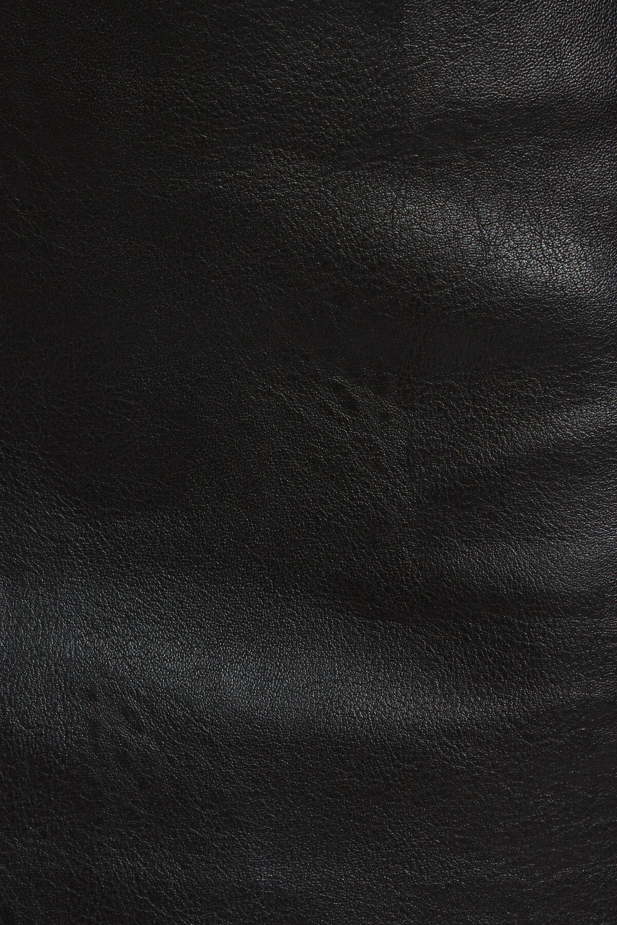 100098908_06V_alt4_1920x2880-6