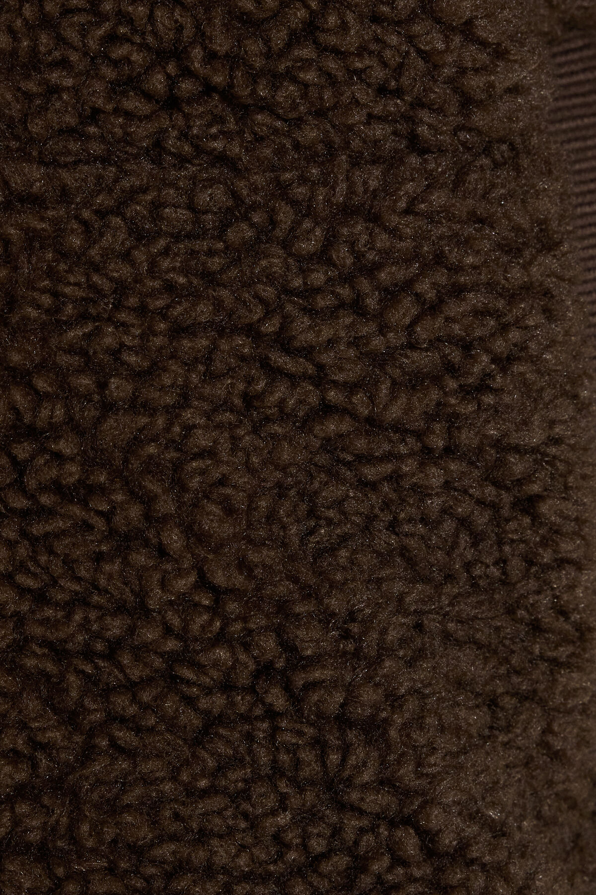 100099776_4DD_alt4_1920x2880