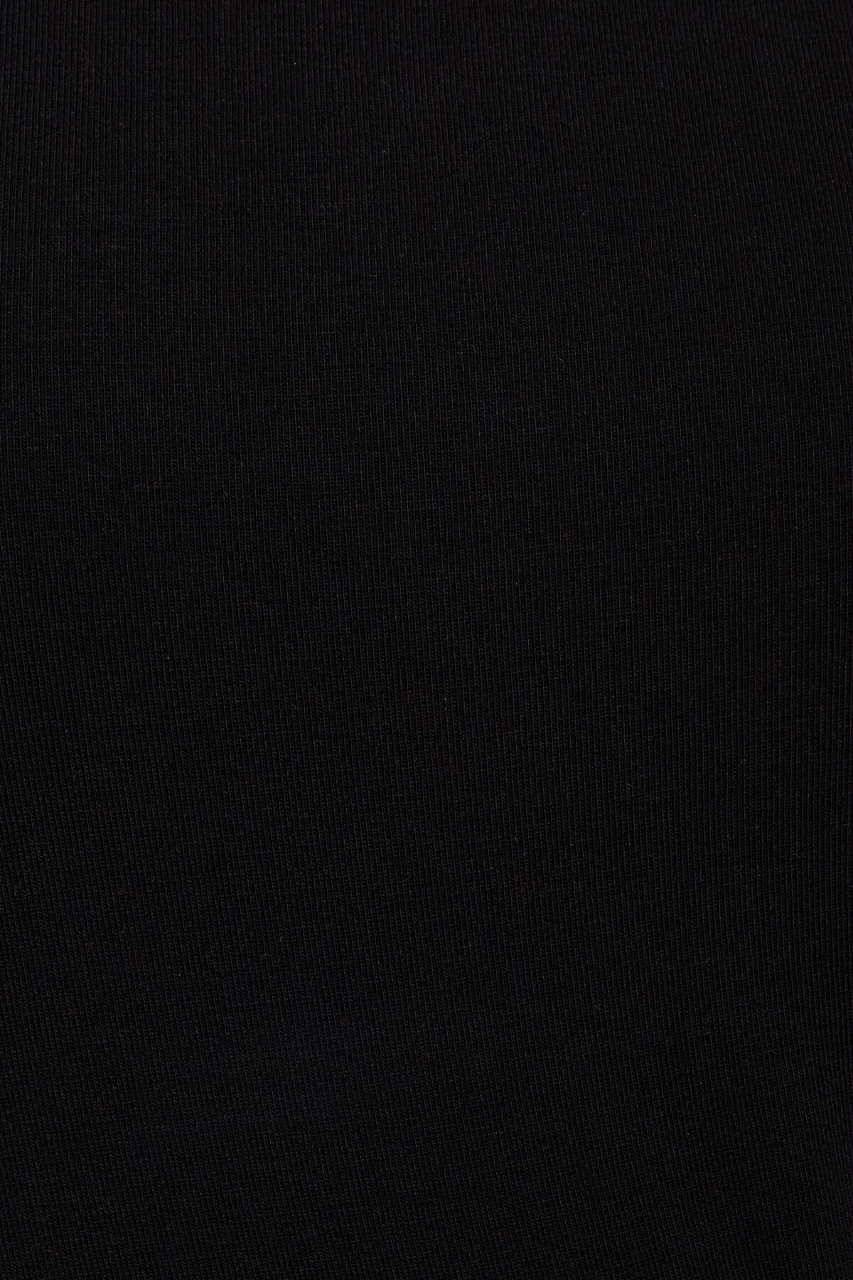 100099987_06V_alt4_1920x2880-1