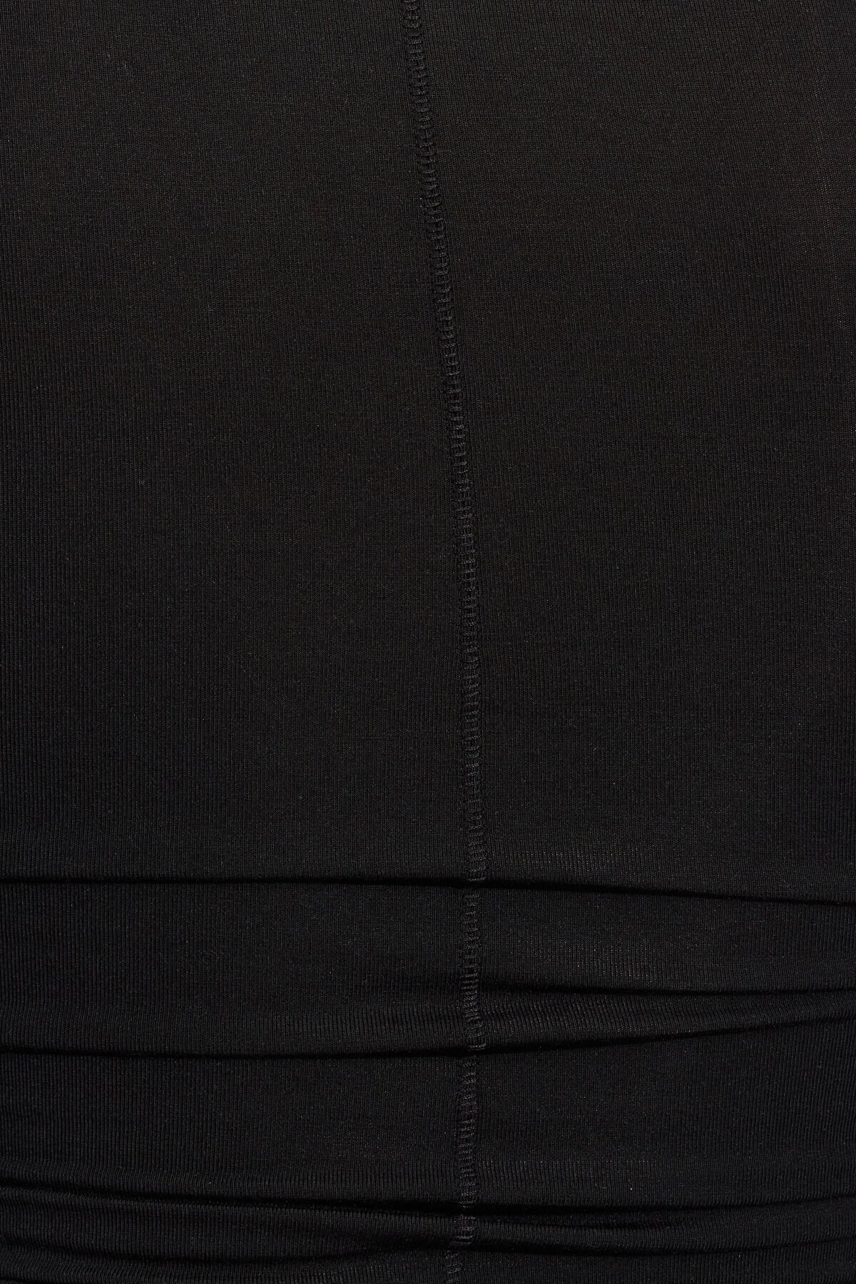 100100048_06V_alt3_1920x2880-9