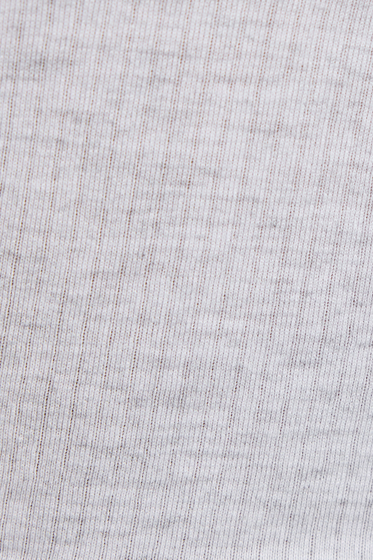 100100145_18X_alt3_1920x2880