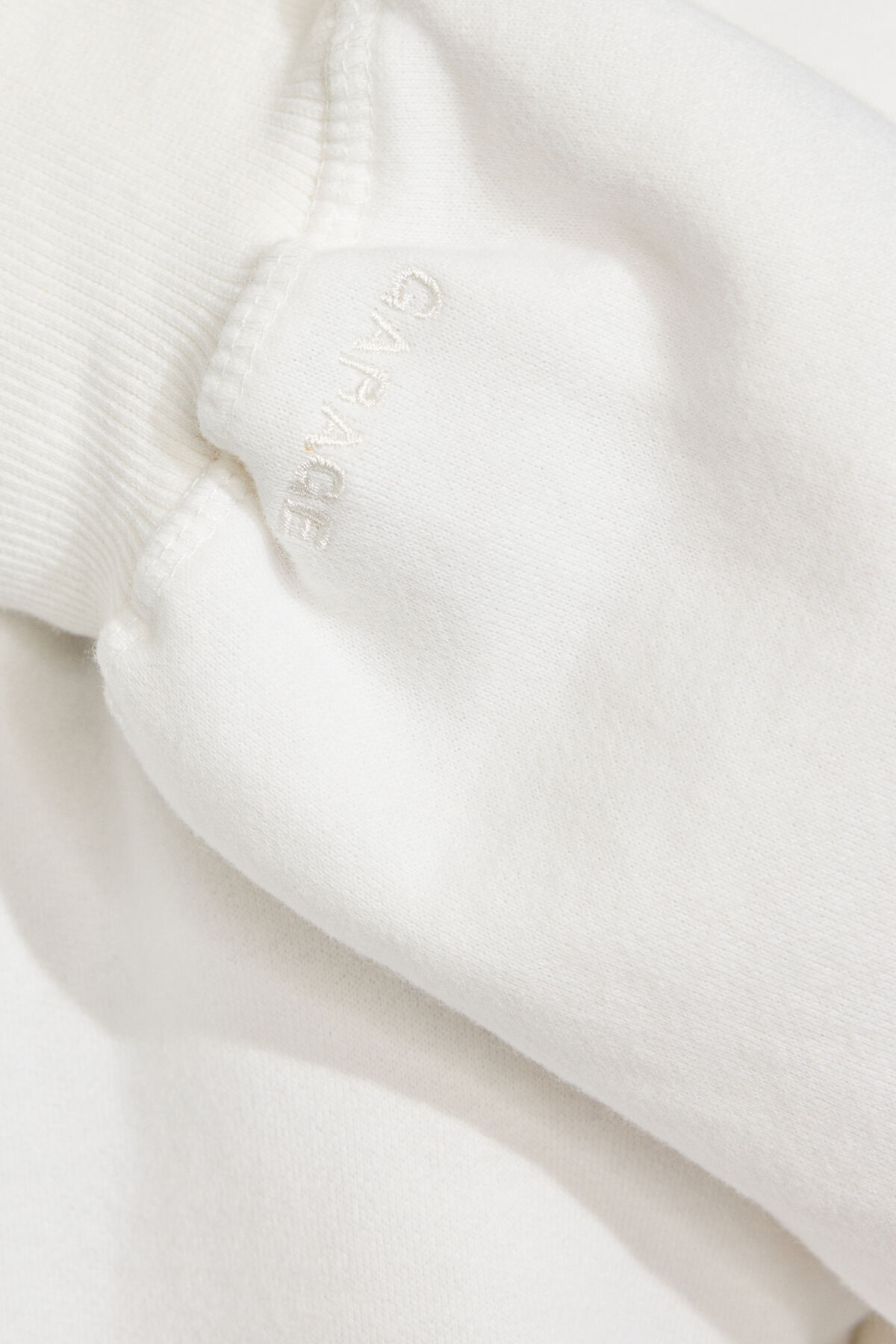 100102101_03G_alt3_1920x2880