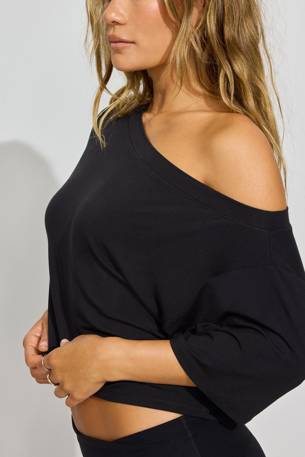 100102107_06V_1920x2880-4