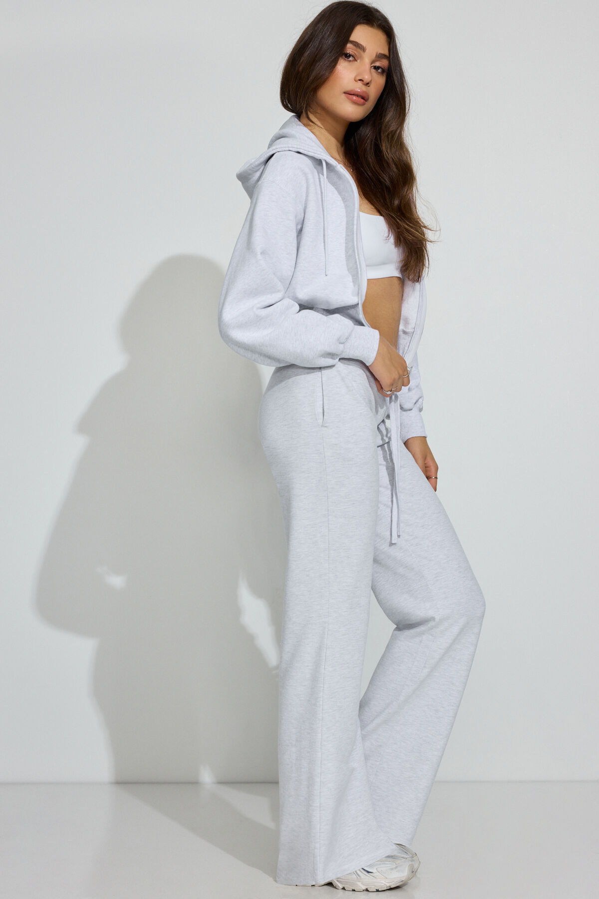 100102968_18X_1920x2880-4