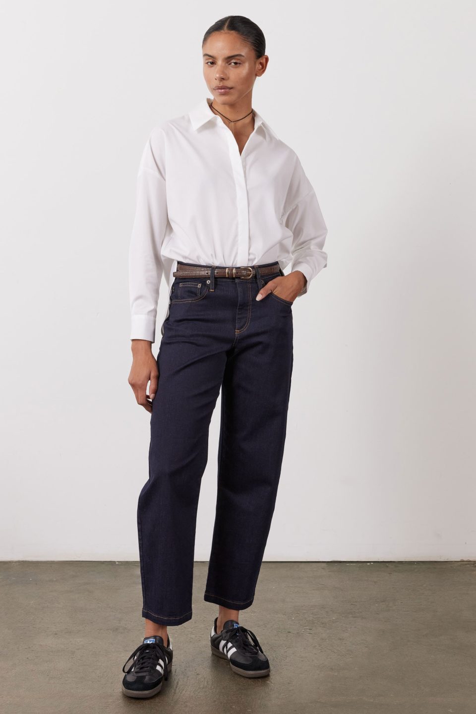 The Petite Classic Barrel Leg Jeans