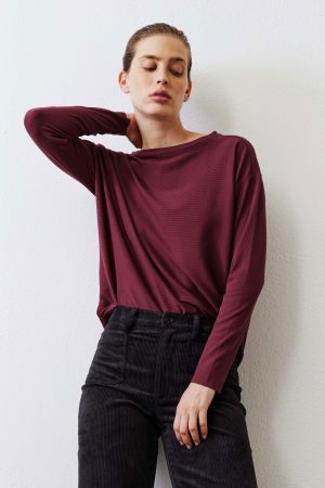 Essential Top With Buttons In The Back